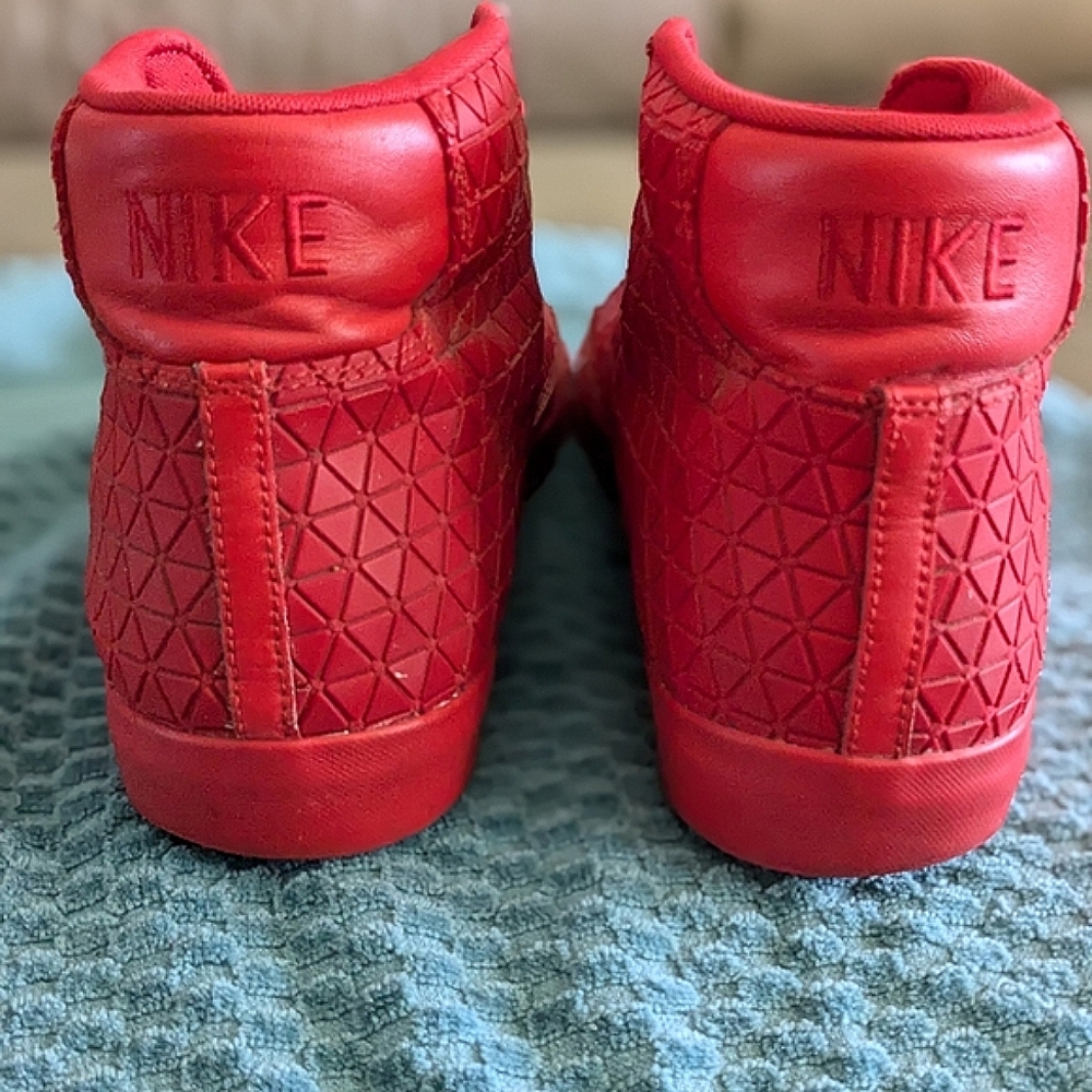 NIKE SB BLAZER MID MEN'S METRIC RED ATHLETIC SNEAKERS - Picture 3 of 5